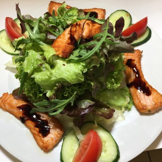 801. Sake Spezial Salat