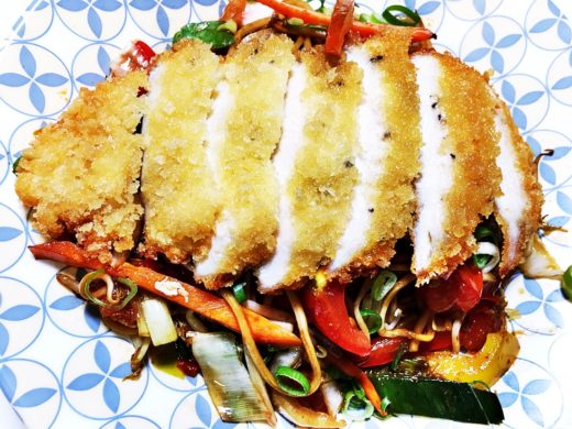1205. Ramen mit Gemüse und Tonkatsu mit Tonkatsu Hähnchen