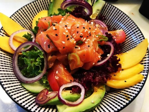 1402. Poke Bowl Mit Lachs
